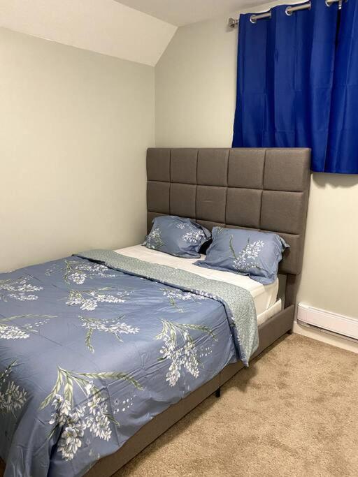 Beautiful And Spacious 1 Room In A Very Quiet Area Airdrie Eksteriør billede