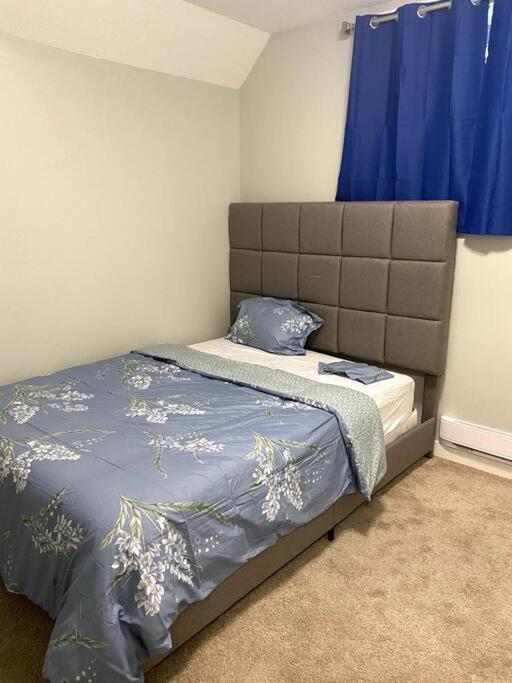 Beautiful And Spacious 1 Room In A Very Quiet Area Airdrie Eksteriør billede